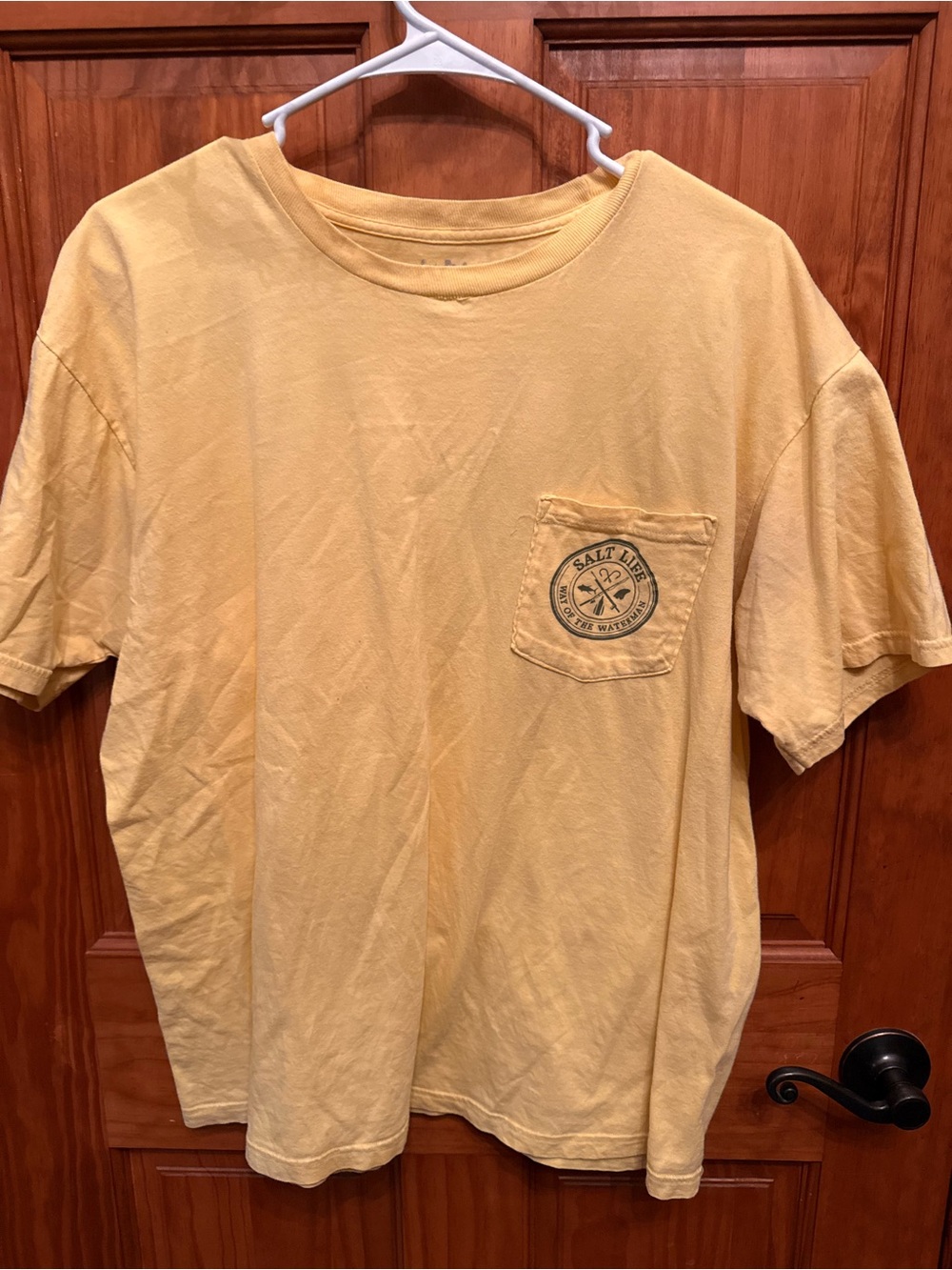 Salt Life Men's Short Sleeve Pocket Tee - Pale Yellow